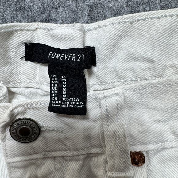 Forever 21 Shorts Womens Medium White Distressed Denim Frayed Hem Ripped Casual - Picture 7 of 12